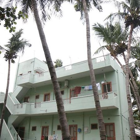 Shankara Guest House Tiruvannāmalai Esterno foto